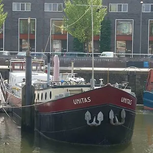Unitas Bateau-hôtel